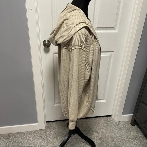 Out From Under Cardigan - Picture 2 of 5